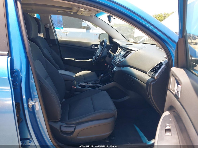 2017 Hyundai Tucson VIN KM8J3CA21HU470504 IAAI salvage auction — RIGHT FRONT, Salvage (Virginia), sold $3,750 on 2026-08-01 (photo 5)