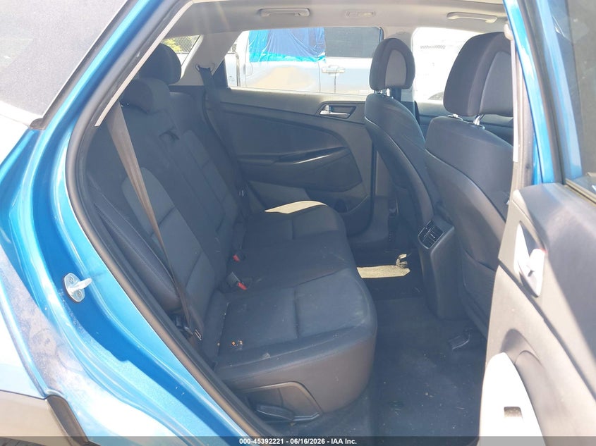 2017 Hyundai Tucson VIN KM8J3CA21HU470504 IAAI salvage auction — RIGHT FRONT, Salvage (Virginia), sold $3,750 on 2026-08-01 (photo 8)