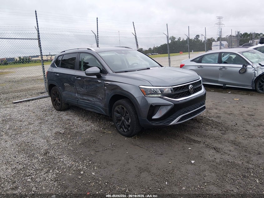 2024 Volkswagen Taos VIN 3VVSX7B20RM003407 IAAI salvage auction — SIDE, Salvage Title, sold $8,200 on 2026-08-12 (photo 1)