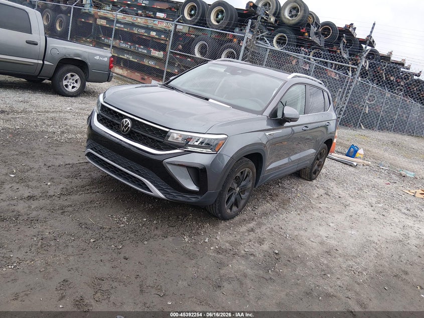 2024 Volkswagen Taos VIN 3VVSX7B20RM003407 IAAI salvage auction — SIDE, Salvage Title, sold $8,200 on 2026-08-12 (photo 2)
