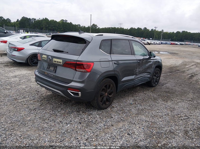 2024 Volkswagen Taos VIN 3VVSX7B20RM003407 IAAI salvage auction — SIDE, Salvage Title, sold $8,200 on 2026-08-12 (photo 4)