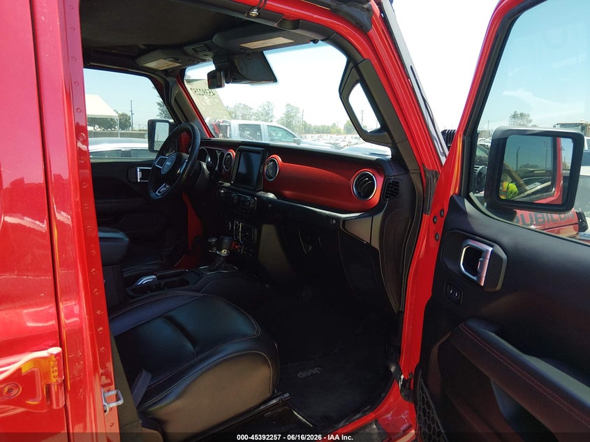 2020 Jeep Gladiator VIN 1C6JJTBG4LL178260 IAAI salvage auction — THEFT, Clear (California), sold $28,750 on 2026-07-29 (photo 5)