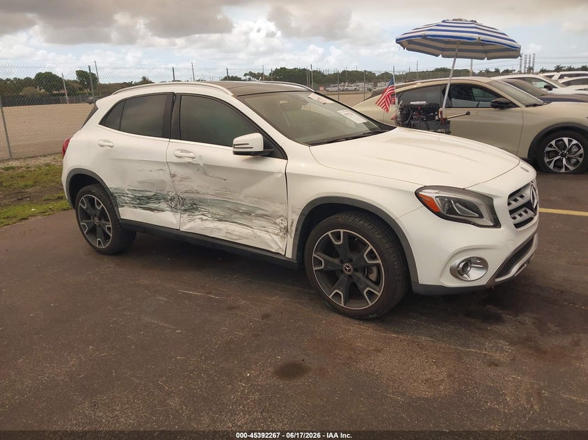 2019 Mercedes-benz Gla-klasse VIN WDCTG4EB9KJ551626 IAAI salvage auction — LEFT & RIGHT, Rebuildable (Florida), sold $4,200 on 2026-07-23 (photo 1)