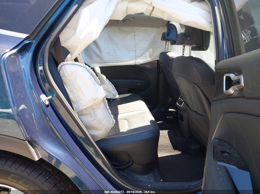 2024 Kia Sportage VIN KNDPVCDG1R7130351 IAAI salvage auction — ROLLOVER, Salvage (Idaho), sold $2,550 on 2026-07-15 (photo 8)