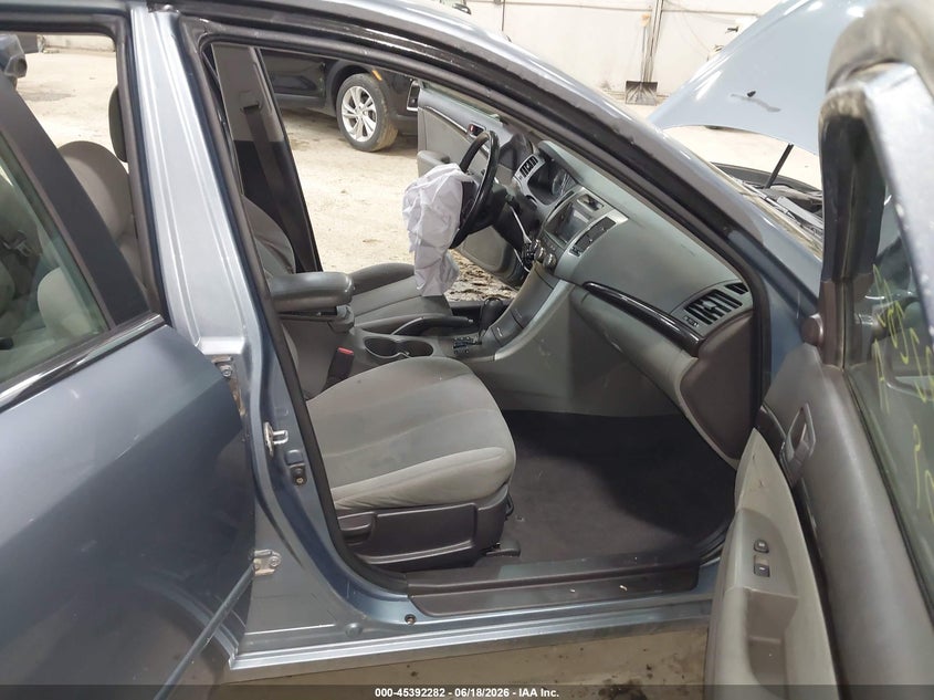 2009 Hyundai Sonata VIN 5NPET46F29H456467 IAAI salvage auction — FRONT & REAR, Salvage (Pennsylvania), sold $275 on 2026-07-09 (photo 5)
