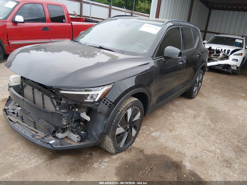 2025 Volvo Xc40 VIN YV4ER3HJ0S2495671 IAAI salvage auction — FRONT END, Salvage (Oklahoma), sold $25 on 2026-07-29 (photo 2)