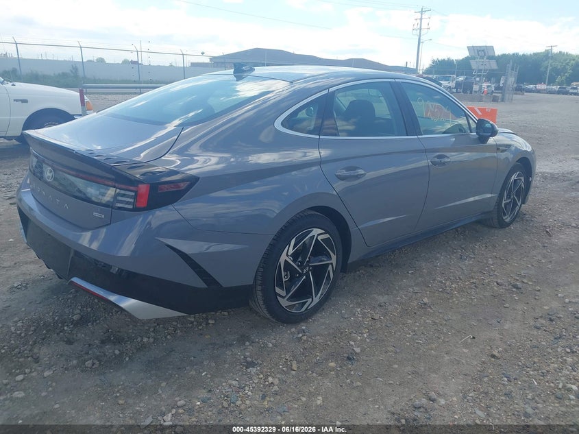 2026 Hyundai Sonata VIN KMHL64JA4TA560365 IAAI salvage auction — HAIL, Salvage Title, sold $2,750 on 2026-07-23 (photo 4)