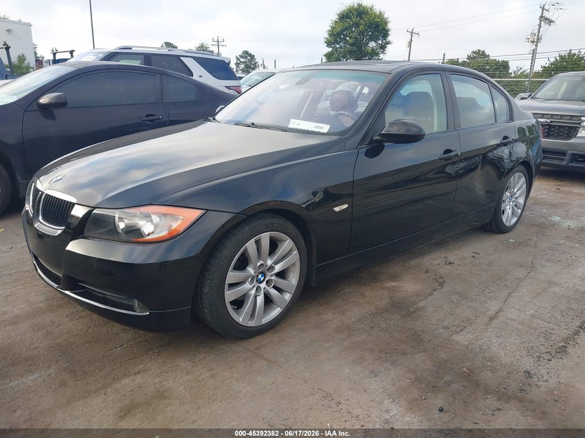 2007 BMW 3 series VIN WBAVA33557KX75272 IAAI salvage auction — LEFT SIDE, Salvage (North Carolina), sold $1,250 on 2026-07-06 (photo 2)