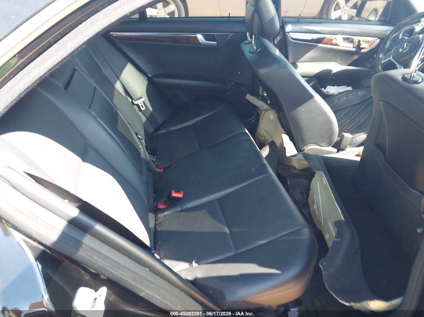 2014 Mercedes-benz C-klasse VIN WDDGF4HB3EA966179 IAAI salvage auction — STRIPPED, Salvage (North Carolina), sold $1,150 on 2026-08-03 (photo 8)