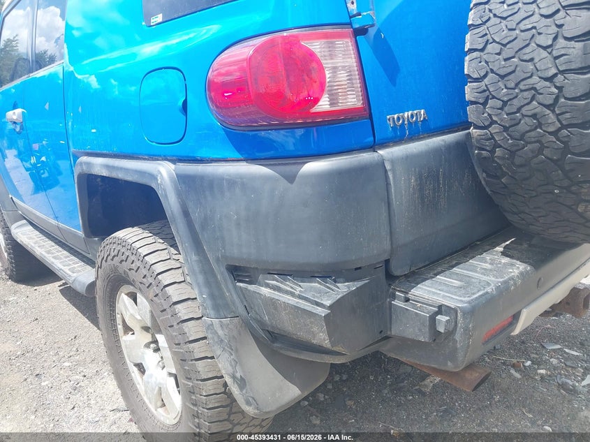 2007 Toyota Fj cruiser VIN JTEBU11F870046820 IAAI salvage auction — REAR END, Clear (Massachusetts), sold $2,250 on 2026-07-24 (photo 6)