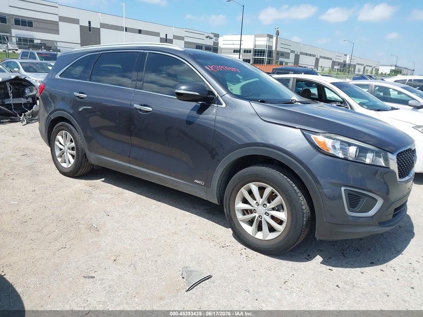 2017 Kia Sorento VIN 5XYPGDA30HG337431 IAAI salvage auction — LEFT SIDE, Salvage (Texas), sold $2,800 on 2026-07-14 (photo 1)