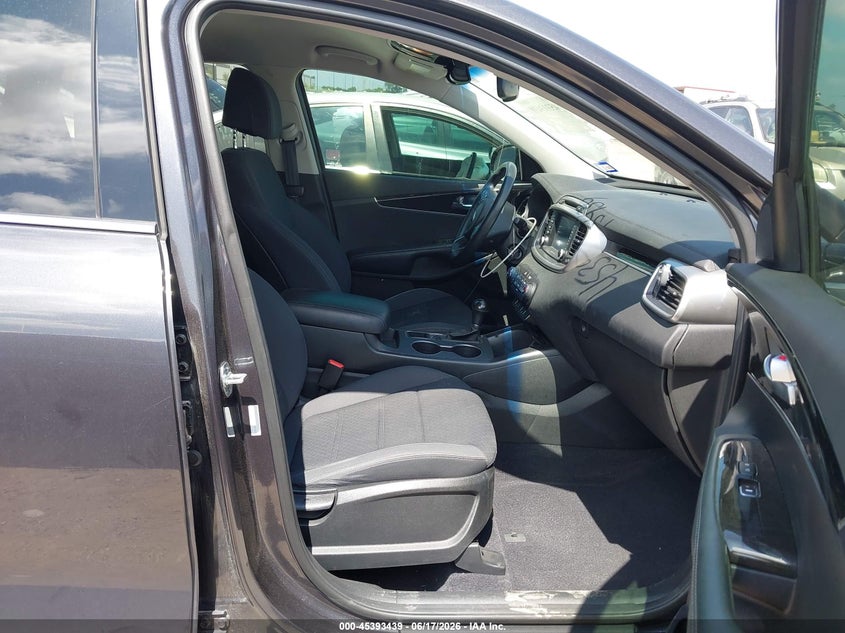 2017 Kia Sorento VIN 5XYPGDA30HG337431 IAAI salvage auction — LEFT SIDE, Salvage (Texas), sold $2,800 on 2026-07-14 (photo 5)