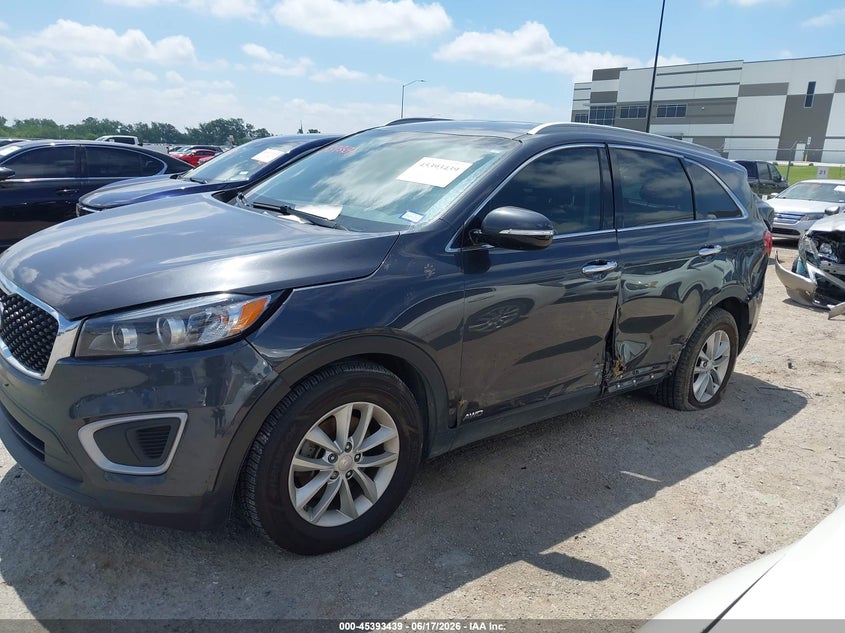 2017 Kia Sorento VIN 5XYPGDA30HG337431 IAAI salvage auction — LEFT SIDE, Salvage (Texas), sold $2,800 on 2026-07-14 (photo 6)