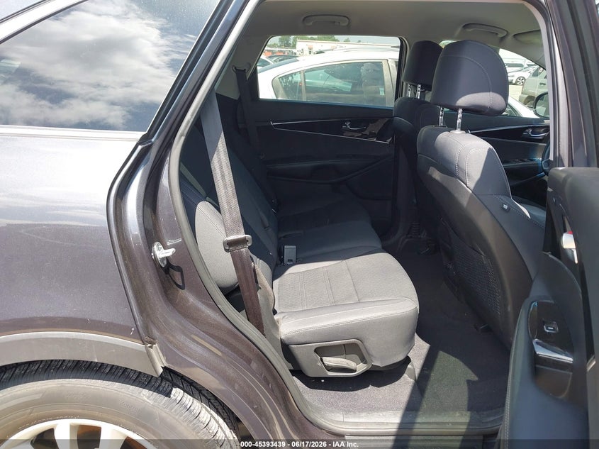 2017 Kia Sorento VIN 5XYPGDA30HG337431 IAAI salvage auction — LEFT SIDE, Salvage (Texas), sold $2,800 on 2026-07-14 (photo 8)