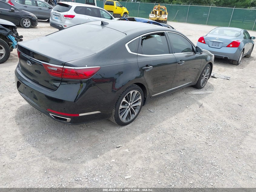 2017 Kia Cadenza VIN KNALC4J19H5067680 IAAI salvage auction — NORMAL WEAR, Original (Kentucky), sold $525 on 2026-07-29 (photo 4)