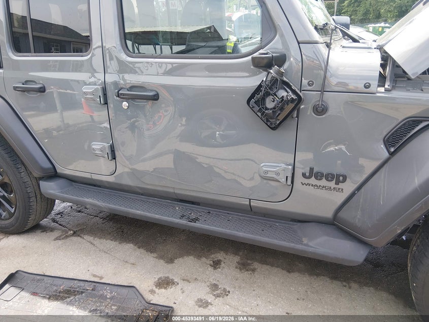 2022 Jeep Wrangler / VIN 1C4HJXDG9NW132002 IAAI salvage auction — REAR END, Salvage Title, sold $8,600 on 2026-08-21 (photo 6)