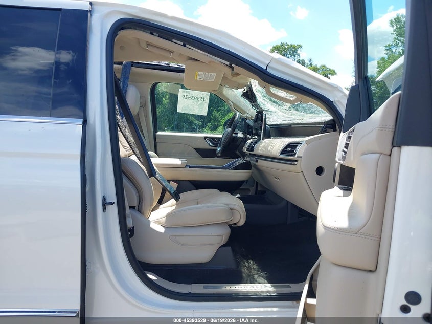 2021 Lincoln Navigator VIN 5LMJJ3LT8MEL18295 IAAI salvage auction — ROOF, Salvage - Greater Than 75% (Maryland), sold $13,600 on 2026-07-30 (photo 5)