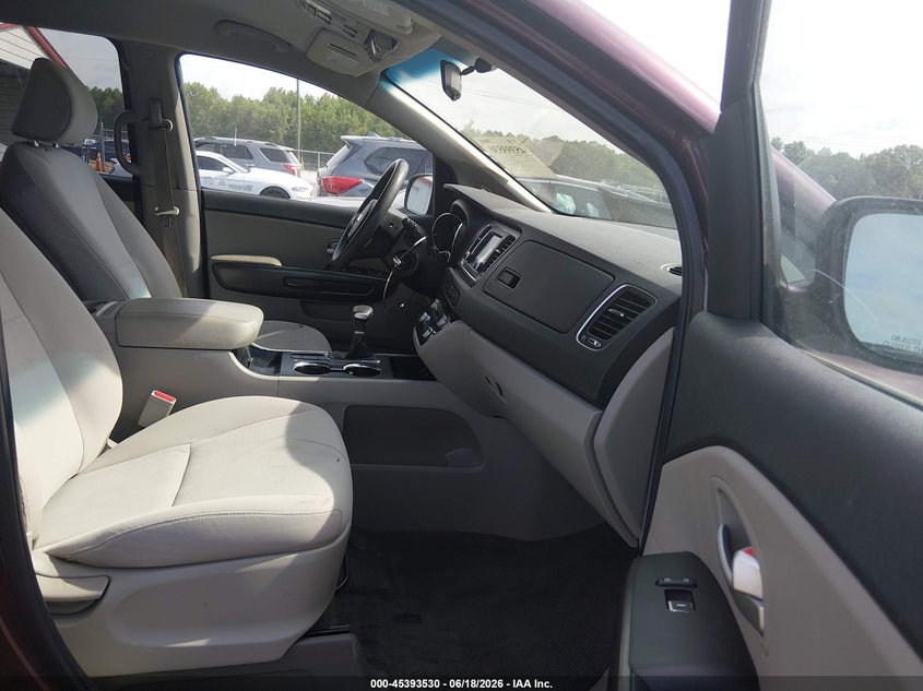2020 Kia SEDONA VIN KNDMB5C1XL6582736 IAAI salvage auction — FRONT END, Salvage (North Carolina), sold $1,950 on 2026-07-22 (photo 5)