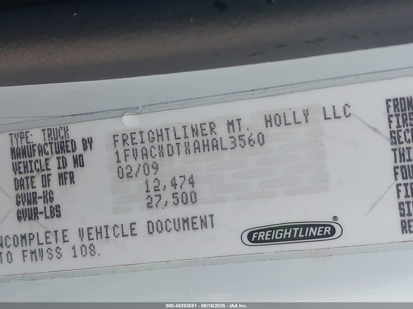 2010 Freightliner M2 106 VIN 1FVACXDTXAHAL3560 IAAI salvage auction — NORMAL WEAR, Clear (New Jersey), sold $15,400 on 2026-07-15 (photo 8)