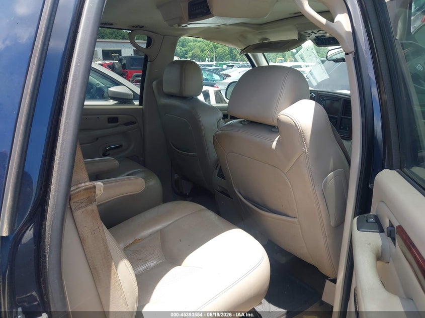 2005 Cadillac Escalade VIN 1GYEK63N65R182052 IAAI salvage auction — NORMAL WEAR, Clear-Dealer Only (North Carolina), sold $650 on 2026-07-20 (photo 8)