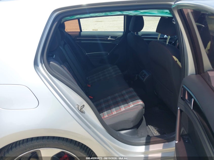 2015 Volkswagen Golf gti VIN 3VW5T7AU3FM003470 IAAI salvage auction — RIGHT SIDE, Salvage (Idaho), sold $3,300 on 2026-07-09 (photo 8)