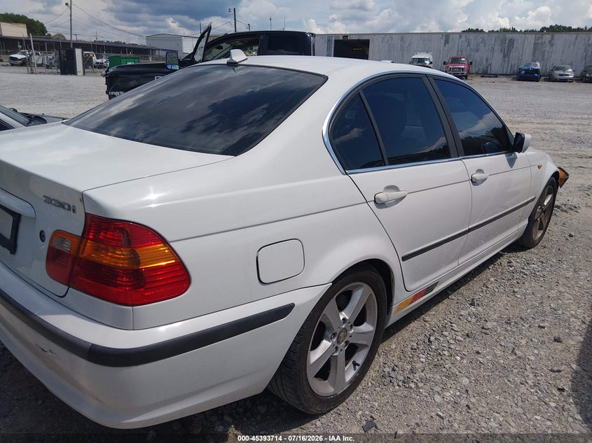 2004 BMW 3 series VIN WBAEV53474KM38251 IAAI salvage auction — NORMAL WEAR, Clear (Tennessee), sold $25 on 2026-07-29 (photo 4)