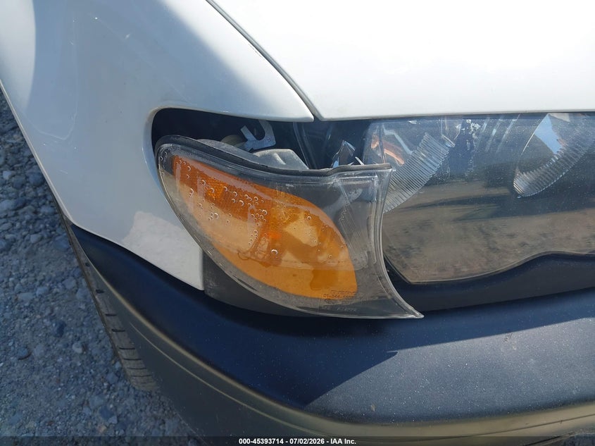 2004 BMW 3 series VIN WBAEV53474KM38251 IAAI salvage auction — NORMAL WEAR, Clear (Tennessee), sold $25 on 2026-07-29 (photo 6)