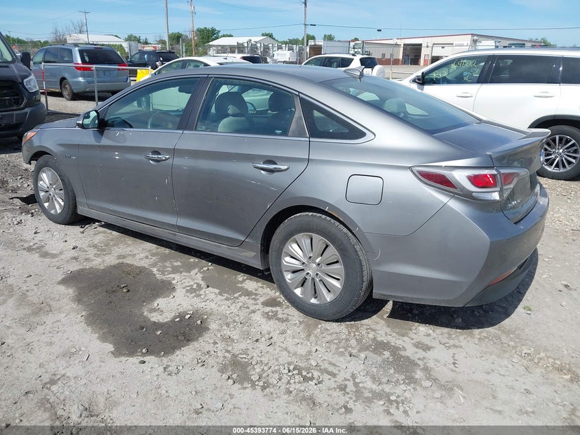 2017 Hyundai VIN KMHE24L39HA067288 IAAI salvage auction — FRONT END, Clear (Wisconsin), sold $1,725 on 2026-07-16 (photo 3)