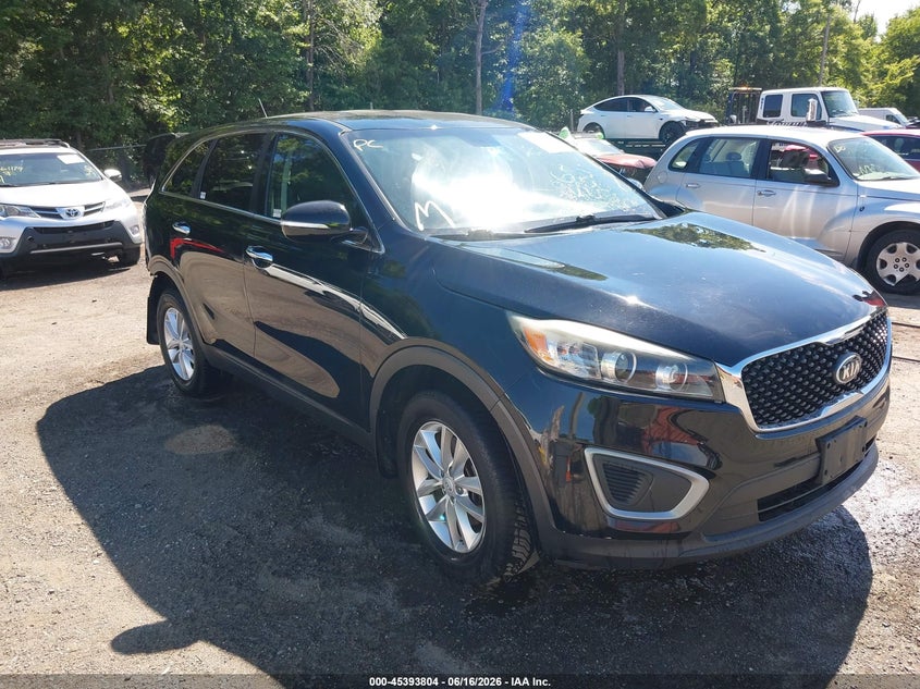 2017 Kia Sorento VIN 5XYPG4A37HG281925 IAAI salvage auction — REAR END, Salvage - 75% Or Less (Maryland), sold $1,950 on 2026-07-10 (photo 1)