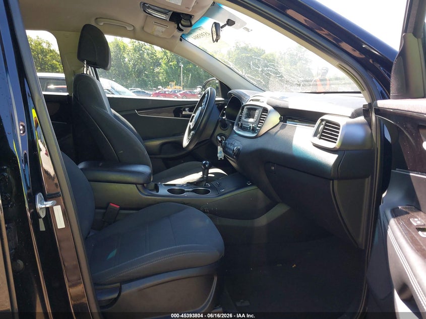 2017 Kia Sorento VIN 5XYPG4A37HG281925 IAAI salvage auction — REAR END, Salvage - 75% Or Less (Maryland), sold $1,950 on 2026-07-10 (photo 5)