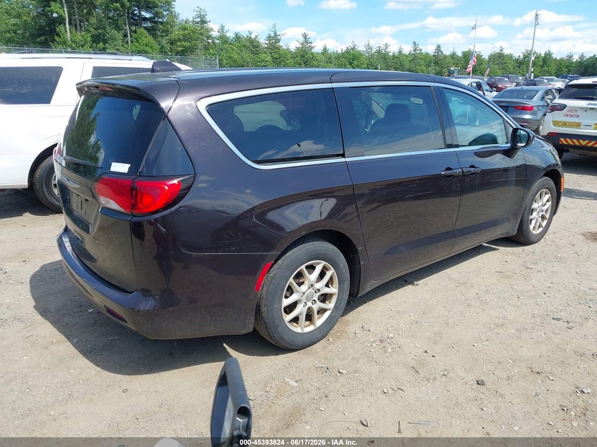 2017 Chrysler Pacifica VIN 2C4RC1DG0HR588320 IAAI salvage auction — FRONT END, Salvage (Massachusetts), sold $1,000 on 2026-07-18 (photo 4)