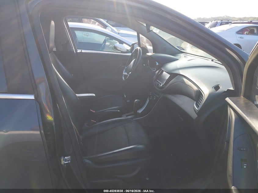 2017 Chevrolet Trax VIN KL7CJLSB2HB191444 IAAI salvage auction — NORMAL WEAR, Original (Texas), sold $1,025 on 2026-07-27 (photo 5)