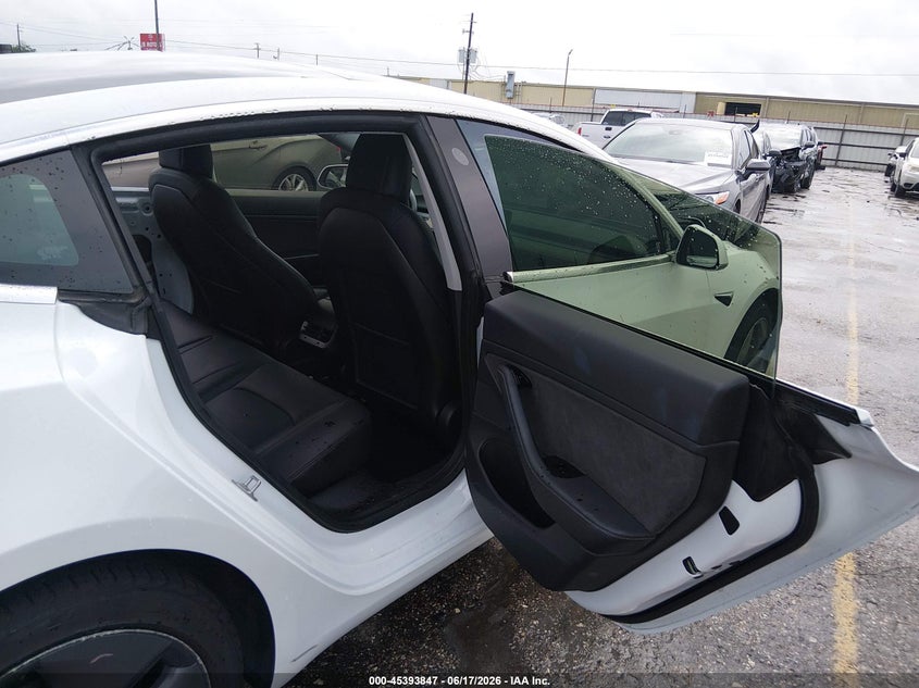 2018 Tesla Model 3 VIN 5YJ3E1EA5JF161906 IAAI salvage auction — REAR END, Original (Texas), sold $3,950 on 2026-07-30 (photo 8)