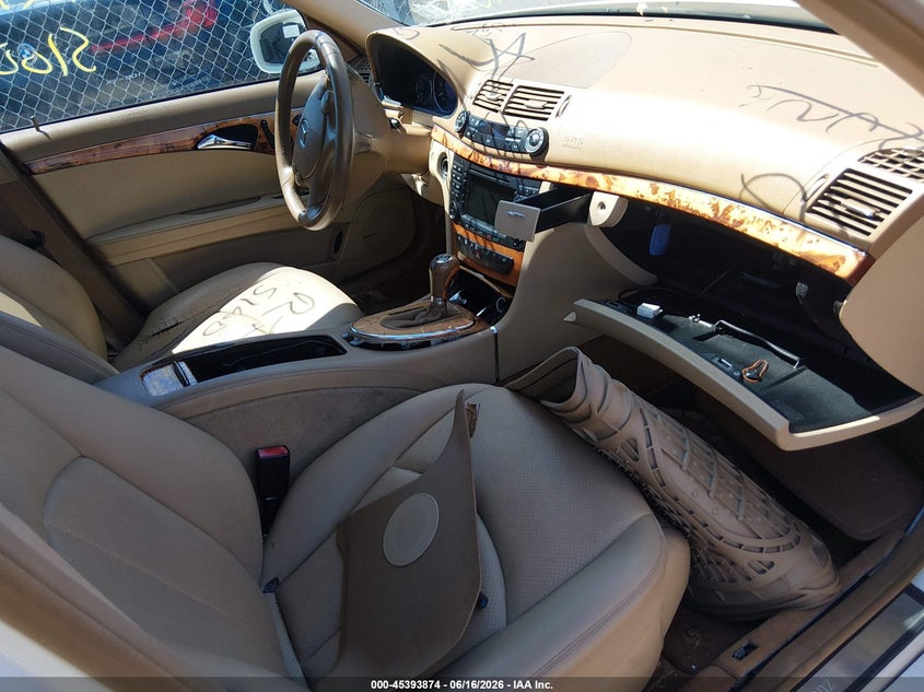 2008 Mercedes-benz E-class VIN WDBUF87X18B245955 IAAI salvage auction — FRONT & REAR, Bill Of Sale (New York), sold $25 on 2026-08-11 (photo 5)