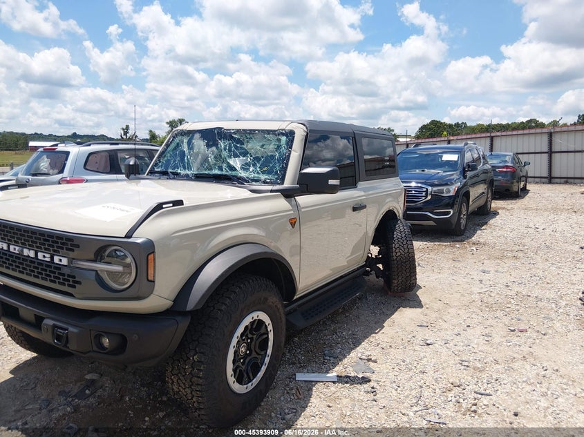 2025 Ford Bronco VIN 1FMDE9AH5SLA95938 IAAI salvage auction — ROLLOVER, Salvage Title, sold $15,600 on 2026-07-30 (photo 6)