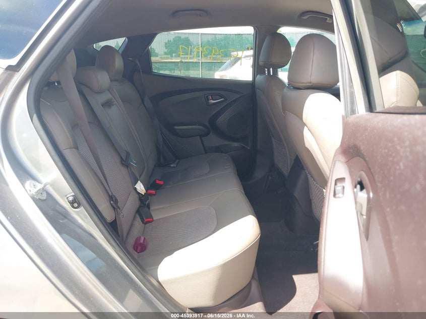 2015 Hyundai Tucson VIN KM8JTCAF6FU046901 IAAI salvage auction — FRONT & REAR, Clear (Indiana), sold $2,050 on 2026-07-07 (photo 8)
