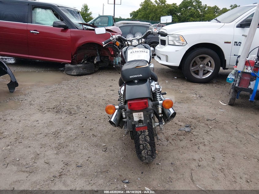 2002 Honda Vf750 VIN JH2RC43062M800449 IAAI salvage auction — NORMAL WEAR, Original (Kentucky), sold $50 on 2026-07-06 (photo 6)