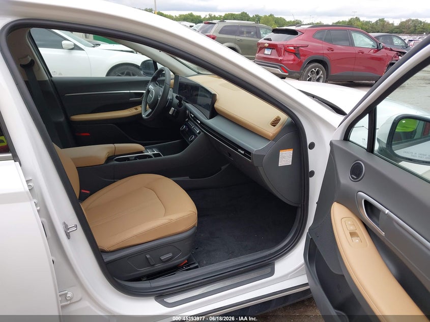 2025 Hyundai Sonata VIN KMHL54JJ9SA105383 IAAI salvage auction — FRONT END, Salvage (Illinois), sold $12,200 on 2026-07-21 (photo 5)