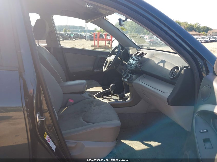 2010 Toyota Rav4 VIN JTMBF4DV7AD031504 IAAI salvage auction — FRONT END, Clear (Wisconsin), sold $1,950 on 2026-07-16 (photo 5)
