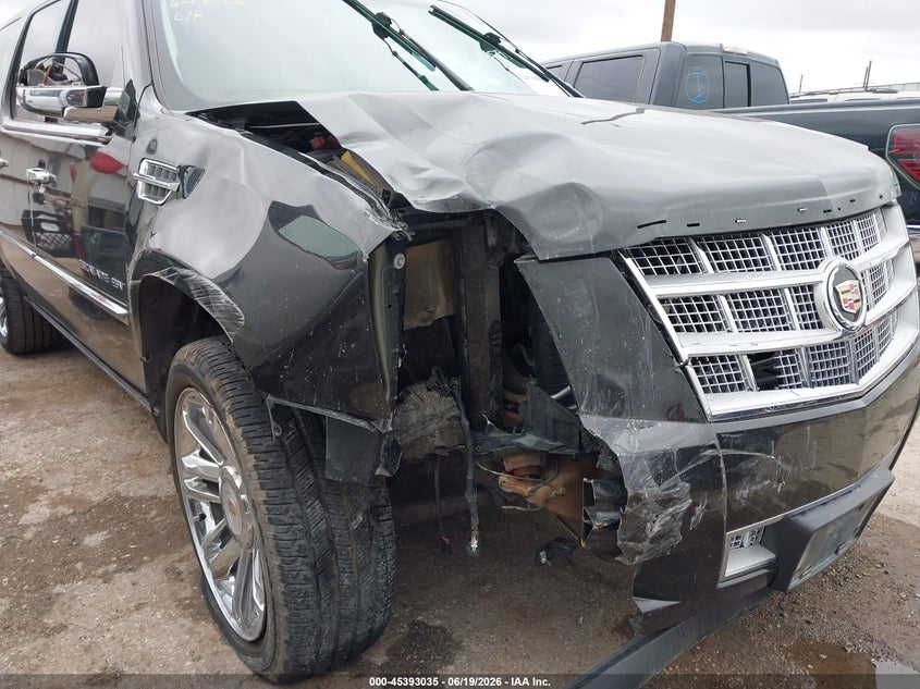 2011 Cadillac Escalade VIN 1GYS3KEF6BR214007 IAAI salvage auction — FRONT END, Salvage (Texas), sold $1,200 on 2026-08-21 (photo 6)