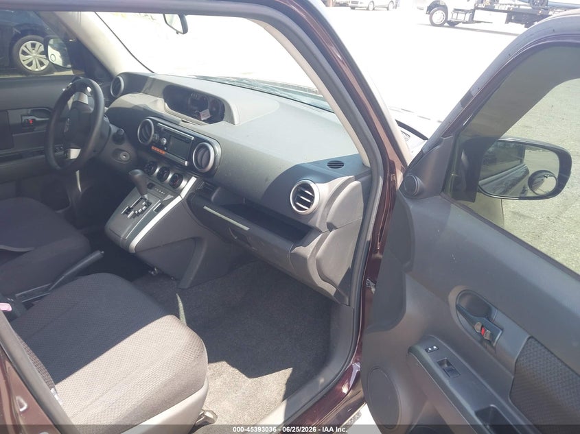 2010 Scion Xb VIN JTLZE4FE0A1106712 IAAI salvage auction — NORMAL WEAR, Clear (Florida), sold $25 on 2026-07-28 (photo 5)