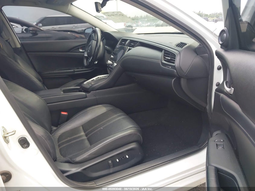 2019 Honda Insight VIN 19XZE4F92KE018600 IAAI salvage auction — REAR END, Rebuildable (Florida), sold $3,250 on 2026-07-10 (photo 5)