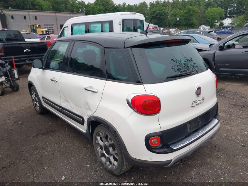 2014 Fiat 500l VIN ZFBCFADH6EZ021376 IAAI salvage auction — NORMAL WEAR, Clear (Massachusetts), sold $550 on 2026-07-24 (photo 3)