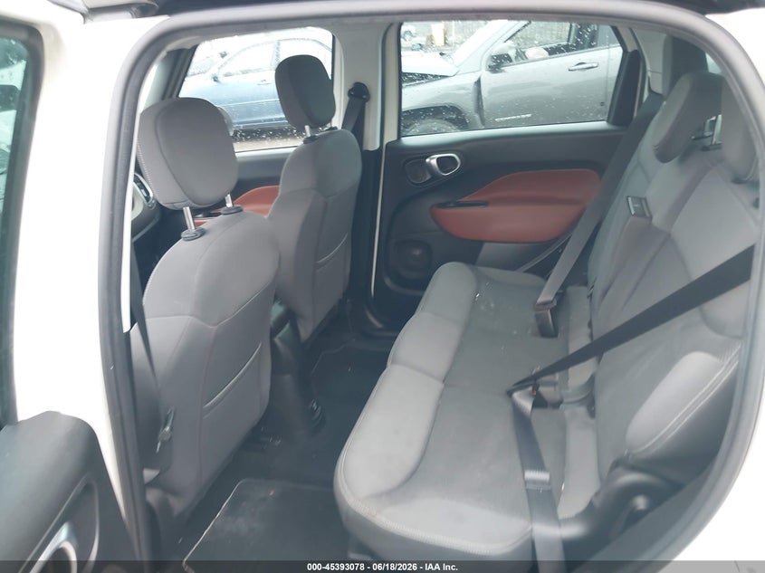 2014 Fiat 500l VIN ZFBCFADH6EZ021376 IAAI salvage auction — NORMAL WEAR, Clear (Massachusetts), sold $550 on 2026-07-24 (photo 8)