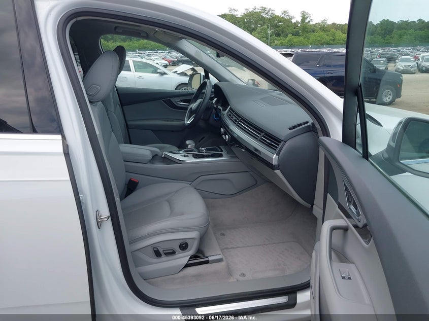 2019 Audi Q7 VIN WA1LHAF70KD014566 IAAI salvage auction — FRONT END, Rebuildable (Florida), sold $15,450 on 2026-07-07 (photo 5)