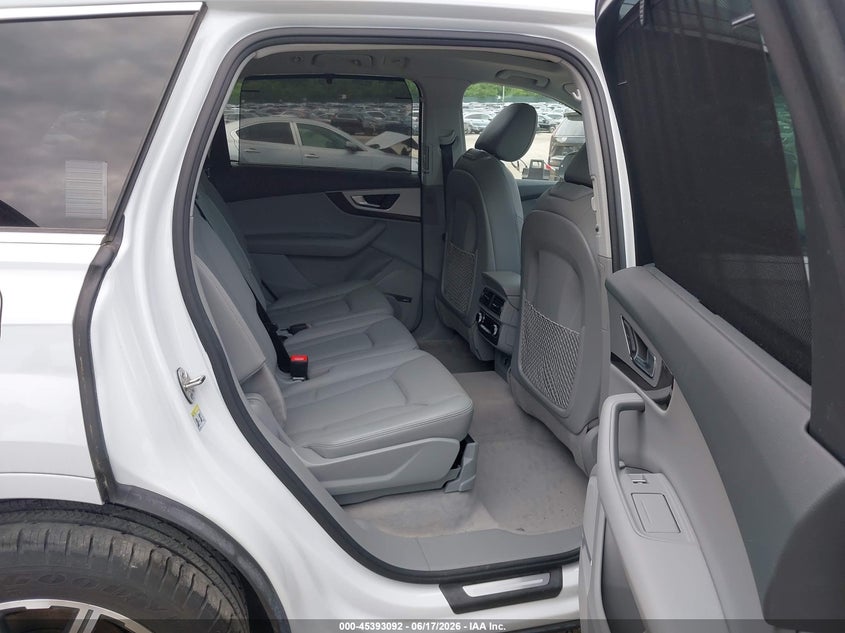 2019 Audi Q7 VIN WA1LHAF70KD014566 IAAI salvage auction — FRONT END, Rebuildable (Florida), sold $15,450 on 2026-07-07 (photo 8)