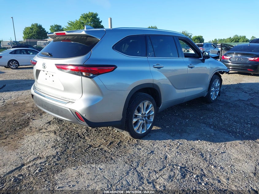 2022 Toyota Highlander VIN 5TDDZRBH6NS165540 IAAI salvage auction — FRONT END, Salvage (Pennsylvania), sold $14,050 on 2026-07-24 (photo 4)