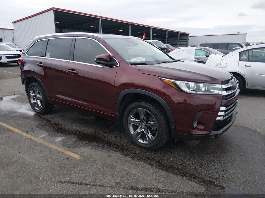 2018 Toyota Highlander VIN 5TDYZRFH5JS286744 IAAI salvage auction — SIDE, Salvage Title, sold $7,800 on 2026-07-29 (photo 1)