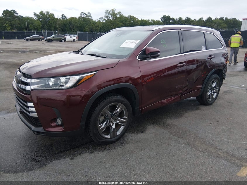 2018 Toyota Highlander VIN 5TDYZRFH5JS286744 IAAI salvage auction — SIDE, Salvage Title, sold $7,800 on 2026-07-29 (photo 2)
