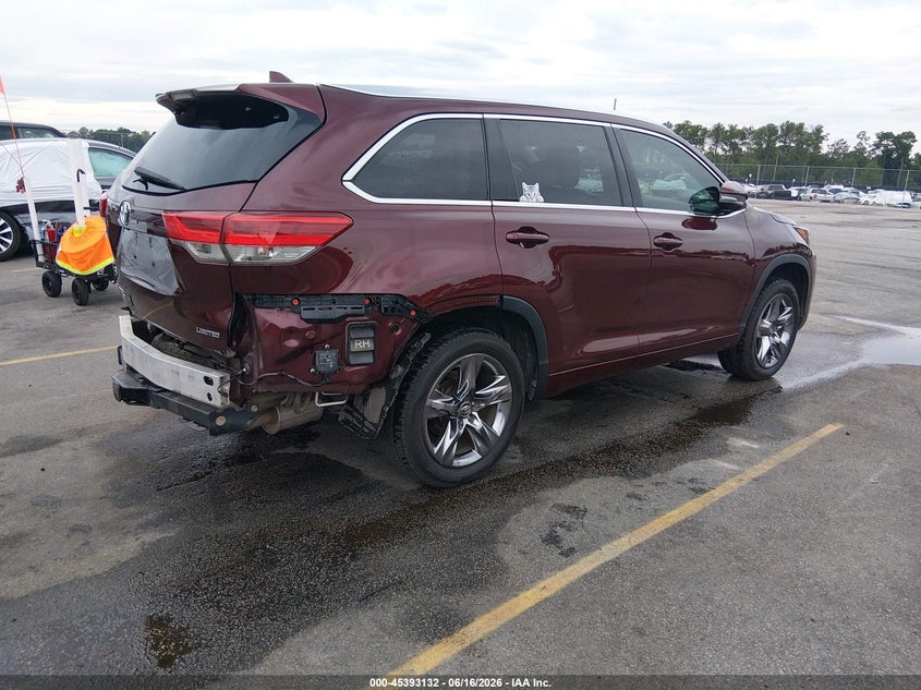 2018 Toyota Highlander VIN 5TDYZRFH5JS286744 IAAI salvage auction — SIDE, Salvage Title, sold $7,800 on 2026-07-29 (photo 4)